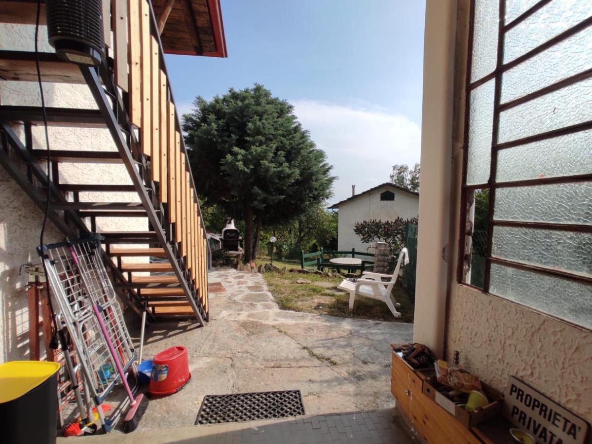 Appartamento Con Giardino Privato. Rubiana Bagian luar foto