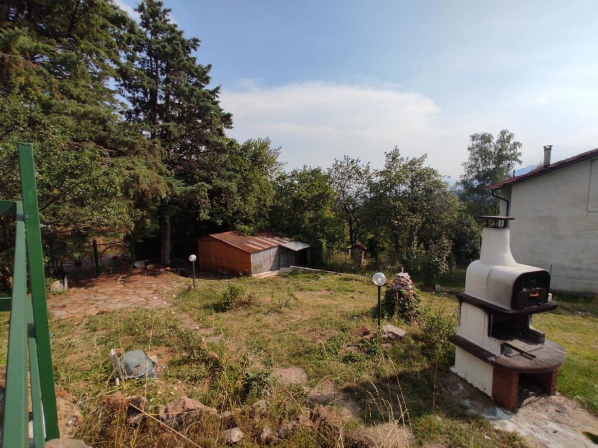 Appartamento Con Giardino Privato. Rubiana Bagian luar foto