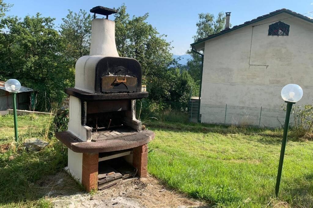 Appartamento Con Giardino Privato. Rubiana Bagian luar foto